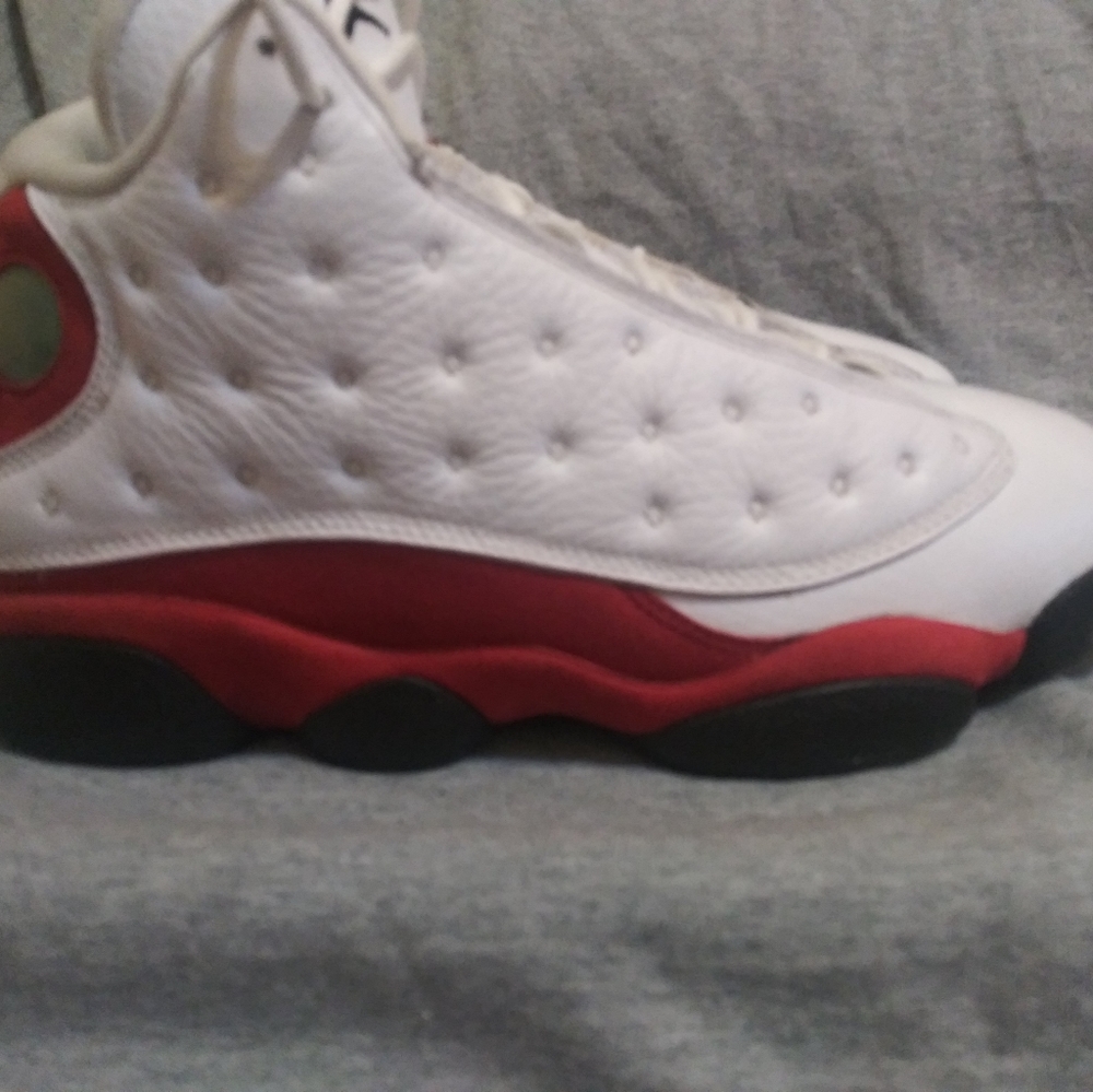 Jordan 13s - Picture 4 of 8